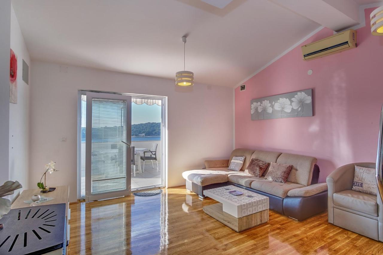 Apartments Zerjav Mali Lošinj Eksteriør billede